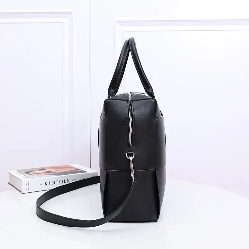 All categories 💚 Top version men’s bags 💚 BV 2025 official website new BV briefcase